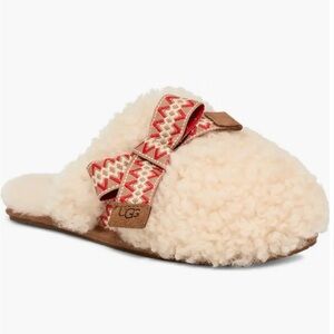 UGG Maxi curly scuff slippers